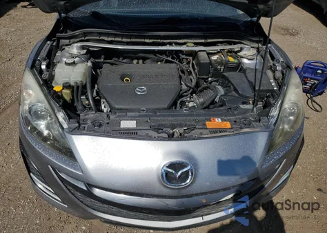 2011 Mazda 3 S z USA, uszkodzony, nr VIN JM1BL1M53B1467664